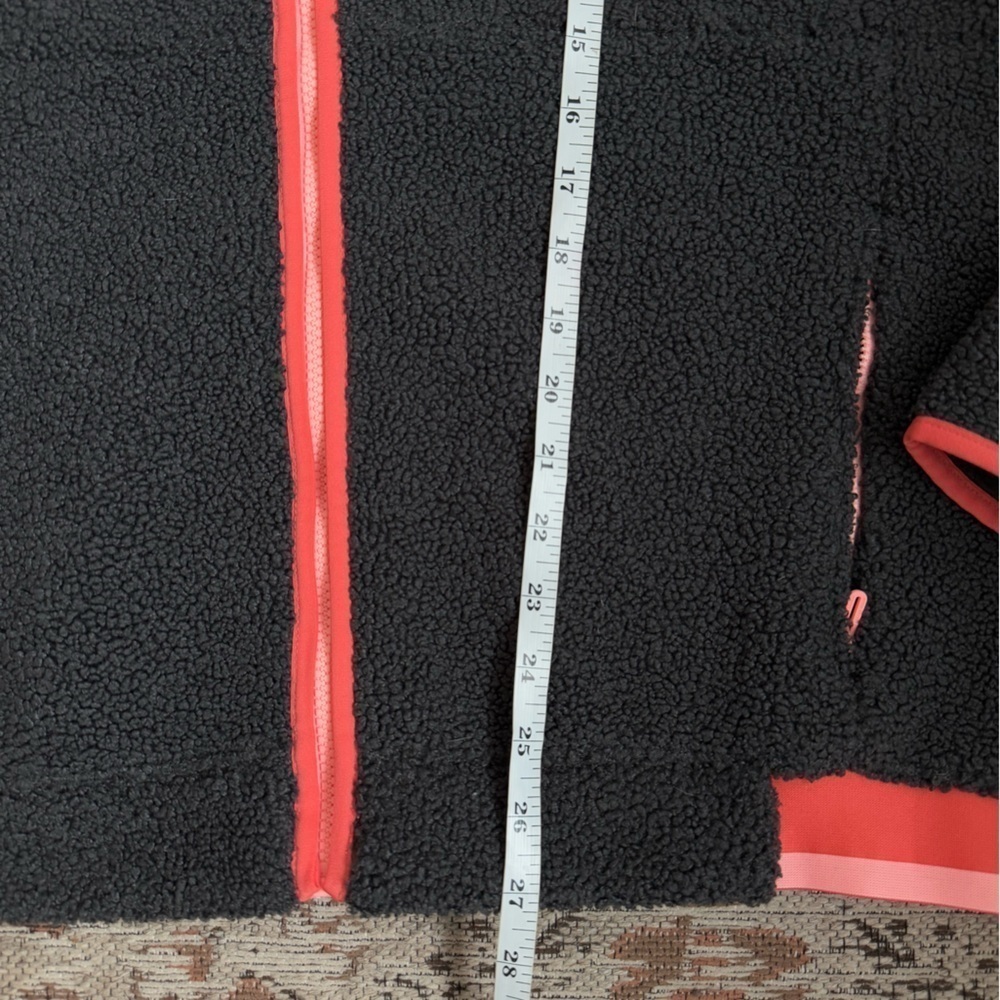 Under Armour Women's Gold Sherpa Jacket Light Weight Loose Fit Size XL - Picture 9 of 9
